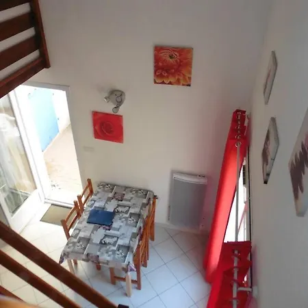 Holiday home Belle D'angle 4 Couchages
