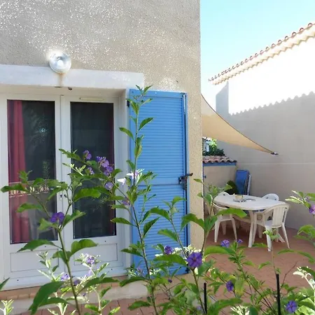 Holiday home Belle D'angle 4 Couchages